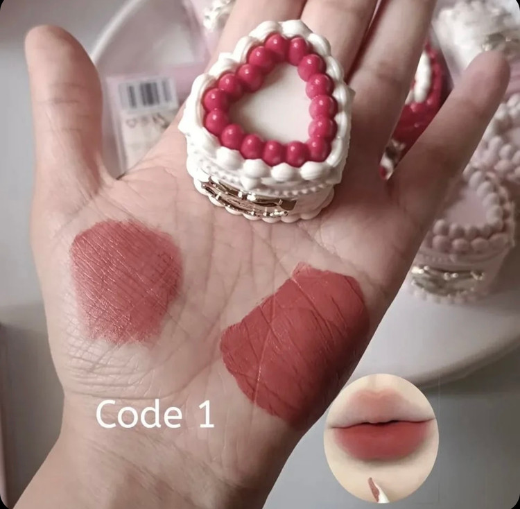 رژلب مخملی فلاورنوز