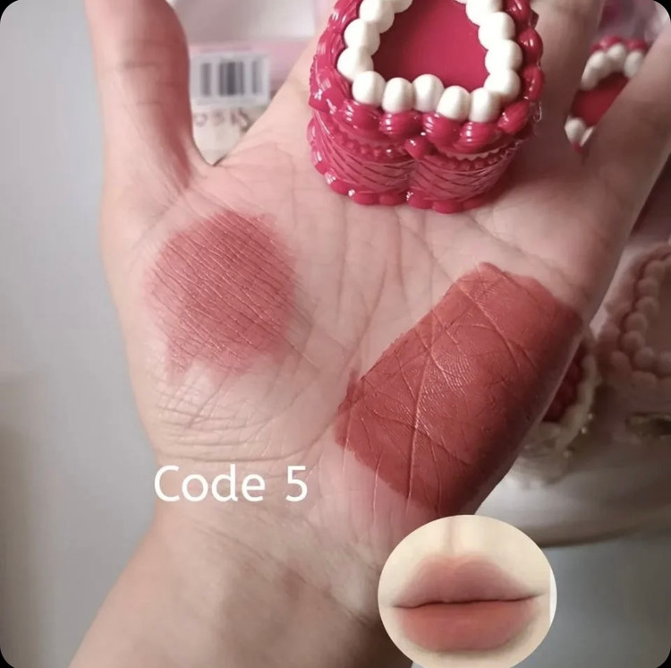 رژلب مخملی فلاورنوز